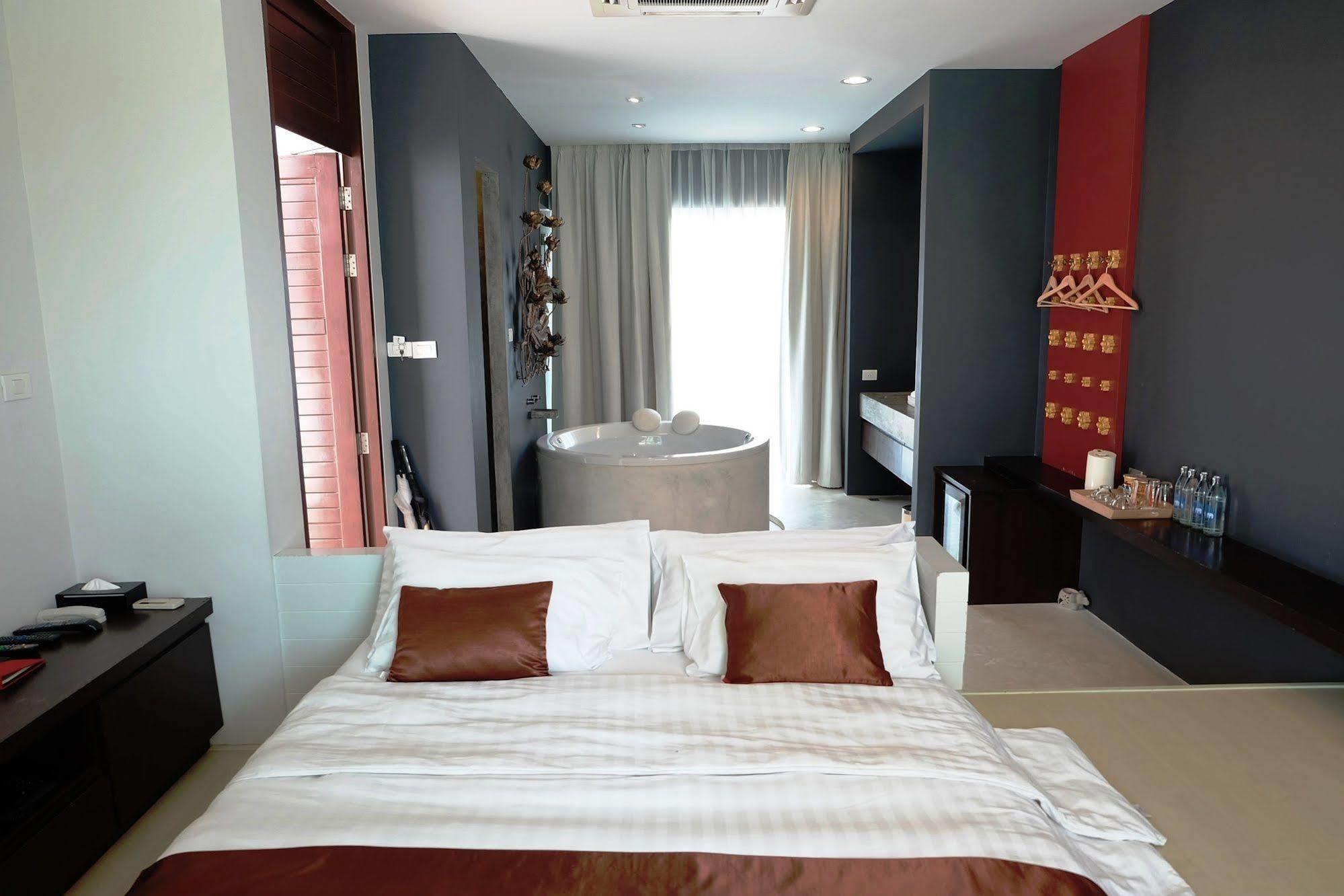 Ohana Resort And Restaurant Rayong Esterno foto